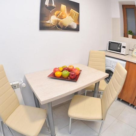 Spacious And Modern Apartment Close To Old City Bukarest Kültér fotó