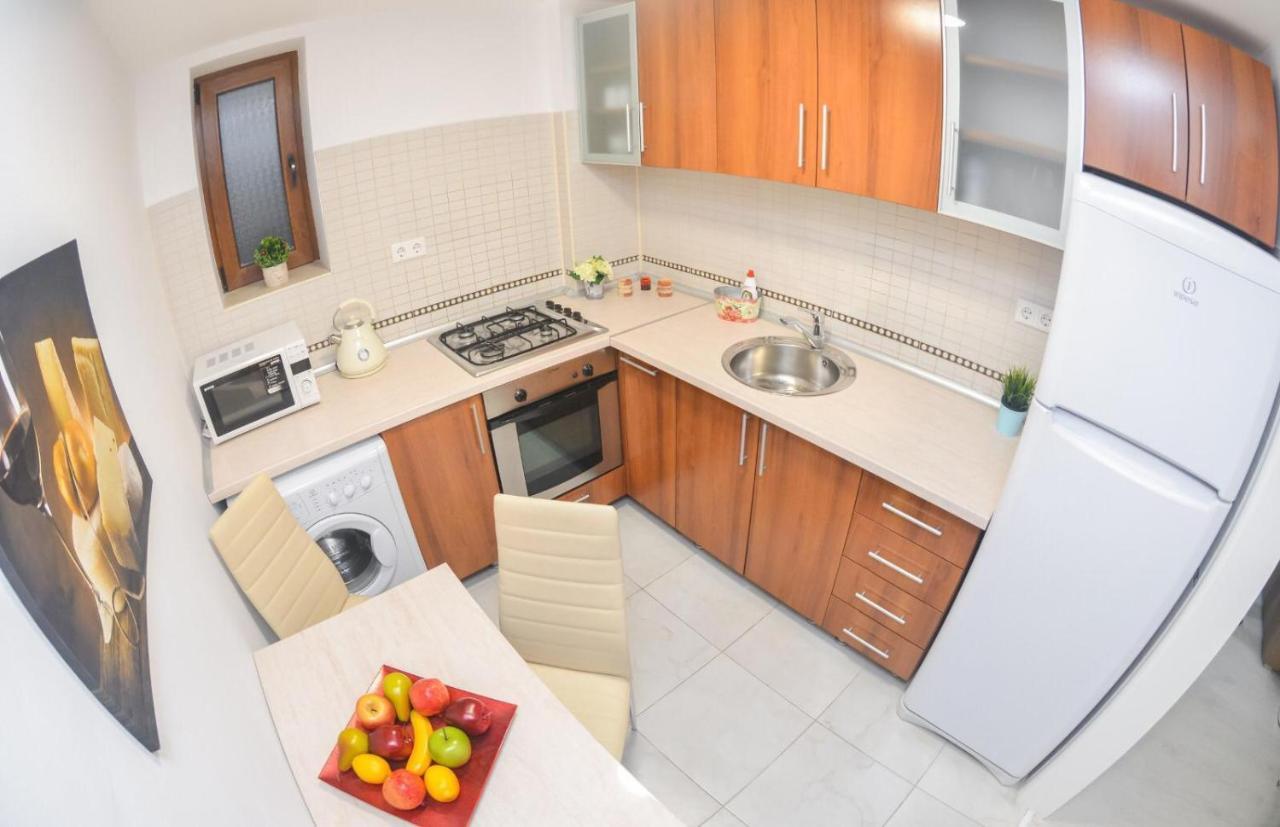 Spacious And Modern Apartment Close To Old City Bukarest Kültér fotó